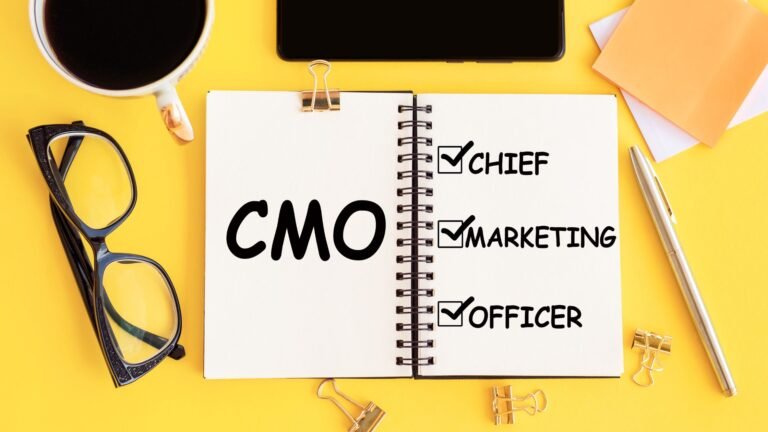 Why a Fractional CMO Is the Best Bet for AI Software Startups to Expand Business Exponentially